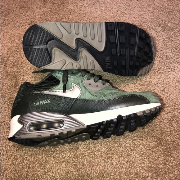 SOLD - Women’s Olive Green Nike Air Max 90 - Picture 2 of 6